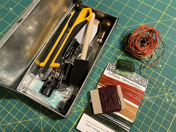 The bookbinding box