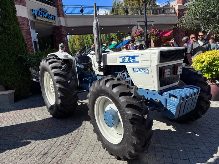 Lamborghini tractor!!